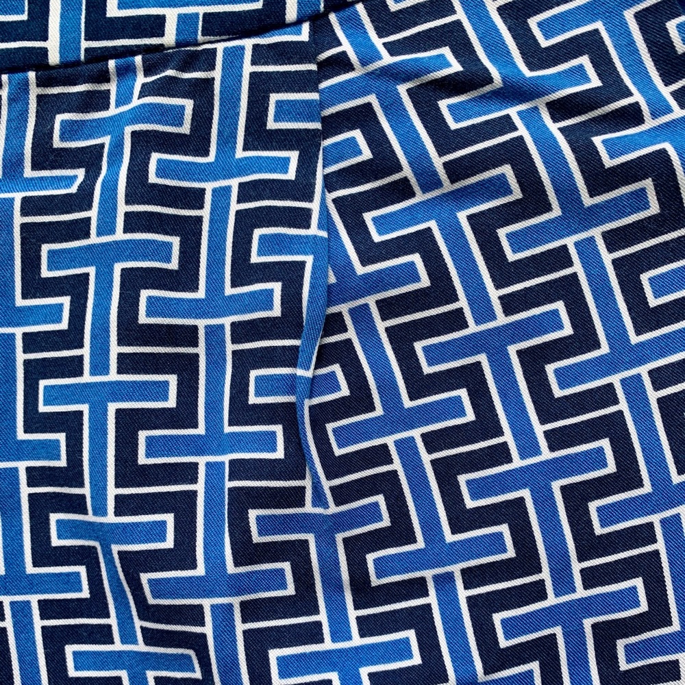 Southern Tide Blue Geometric Print Women's Shorts - Picture 3 of 4